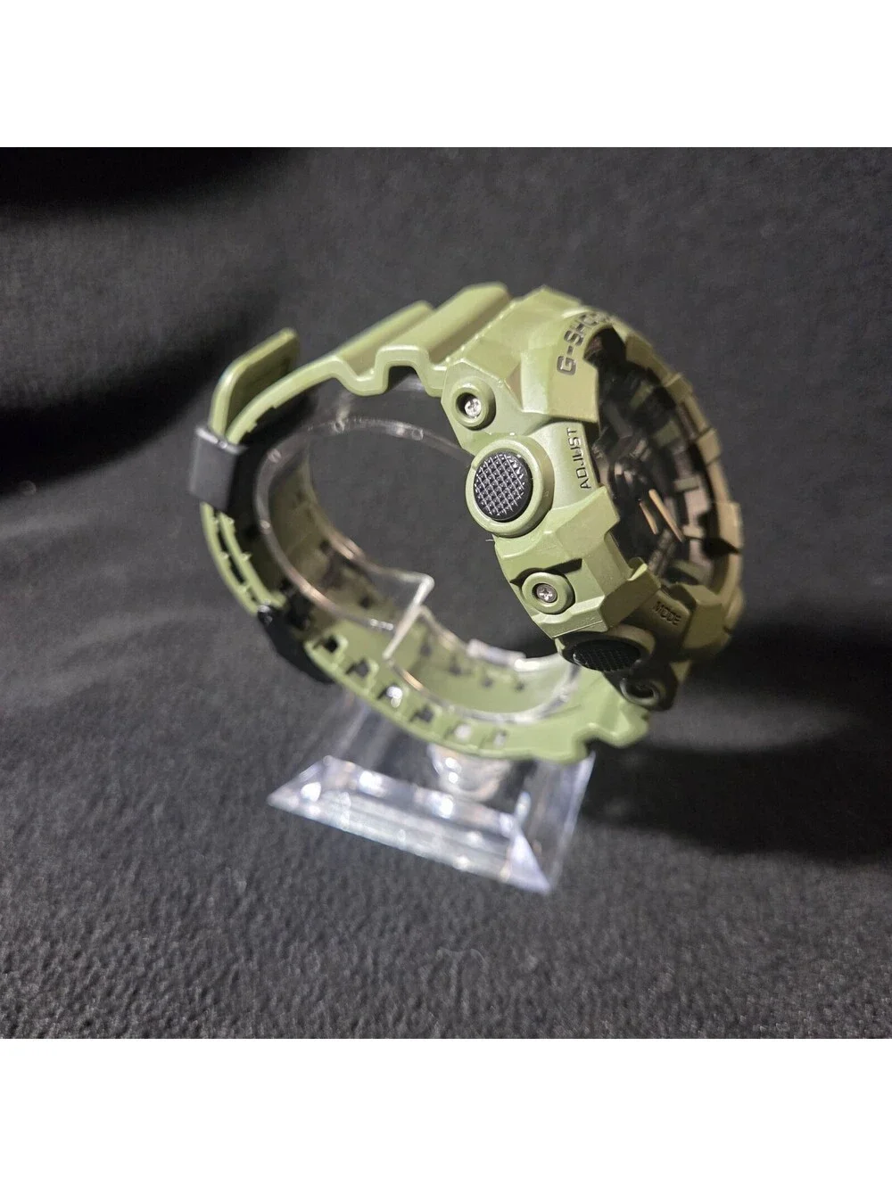 Casio G-Shock GA-700UC-3A – Olive Green – Excellent Condition